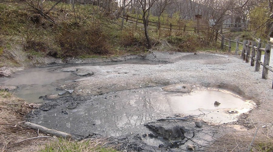 ♨️ 끓는 진흙 화산(봇케) 이미지 1